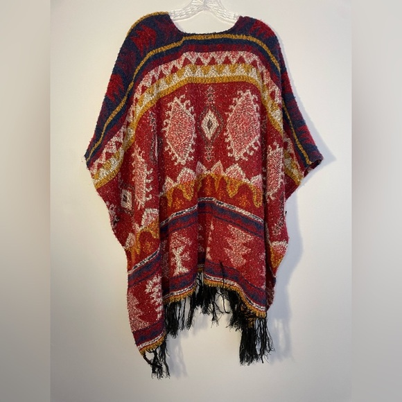 Forever 21 Women's Poncho Western Aztec Fringe Red Blue Gold White One Size EUC - Picture 11 of 16